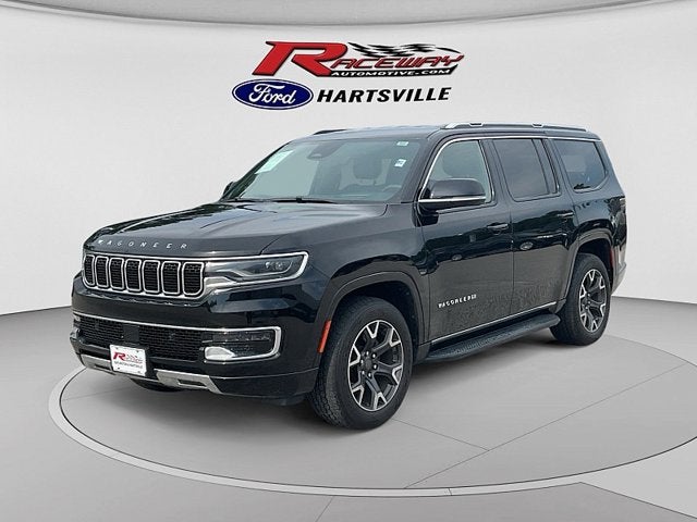 2023 Jeep Wagoneer Series III in Diamond Black Crystal Pearlcoat — front three-quarter view
